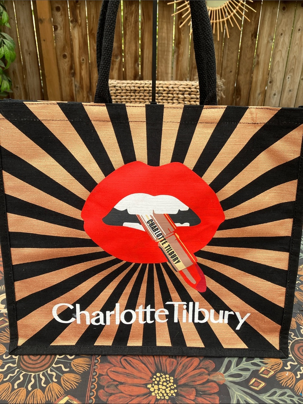 Charlotte Tibury Limited Edition Hot Lips 2 tote